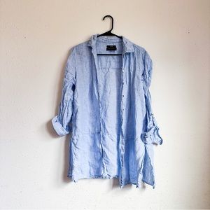 Tahari / Light Blue Linen Button Up / M